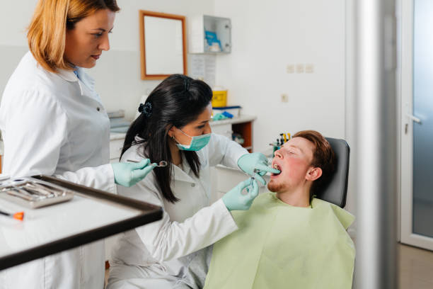 Best Urgent Tooth Repair  in Pawcatuck, CT